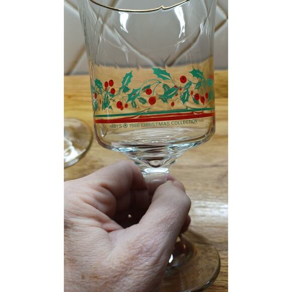 Vintage Arby's Water Stemmed Goblets Set of 4 Holly Berries‎ Ivy Trim - Picture 6 of 10
